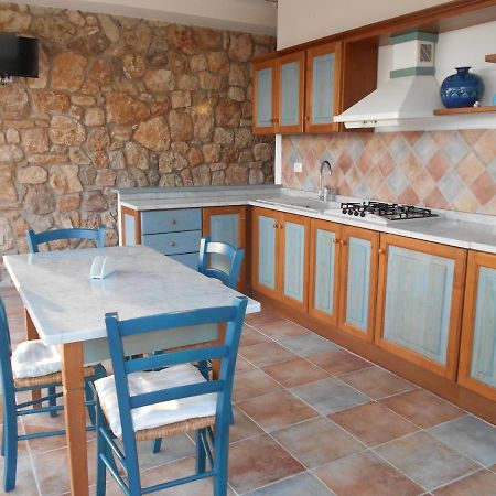 Villatramontistella Suite Capoliveri  Exteriör bild