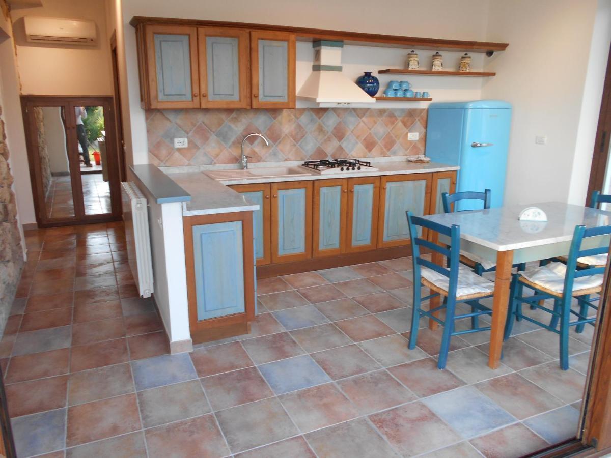 Villatramontistella Suite Capoliveri  Exteriör bild