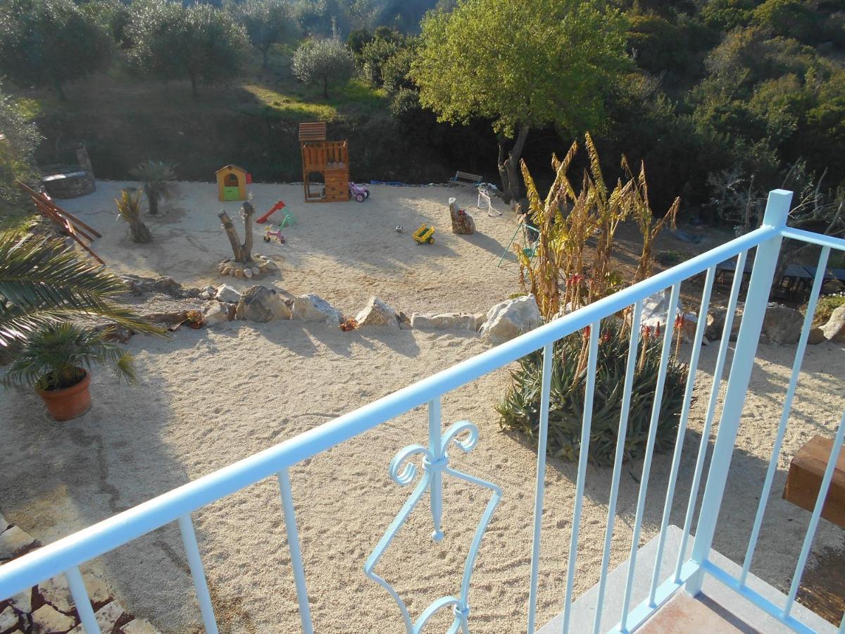 Villatramontistella Suite Capoliveri  Exteriör bild