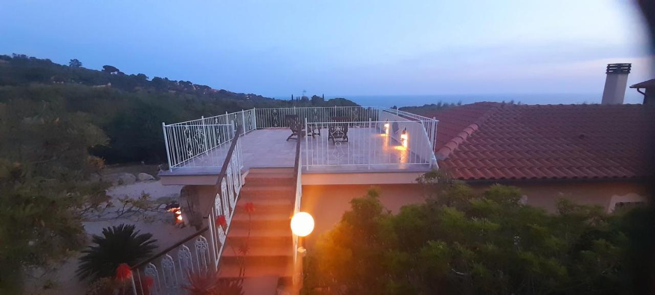 Villatramontistella Suite Capoliveri  Exteriör bild