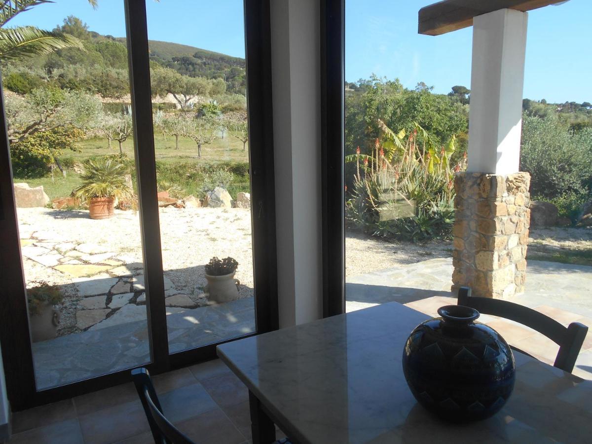Villatramontistella Suite Capoliveri  Exteriör bild