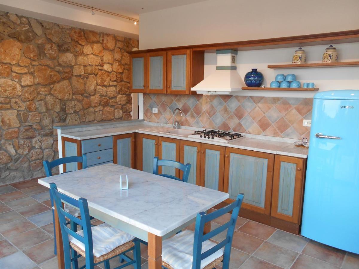 Villatramontistella Suite Capoliveri  Exteriör bild